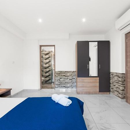Alice Rooms Porec Bagian luar foto