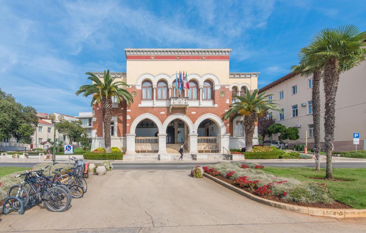 Alice Rooms Porec Bagian luar foto