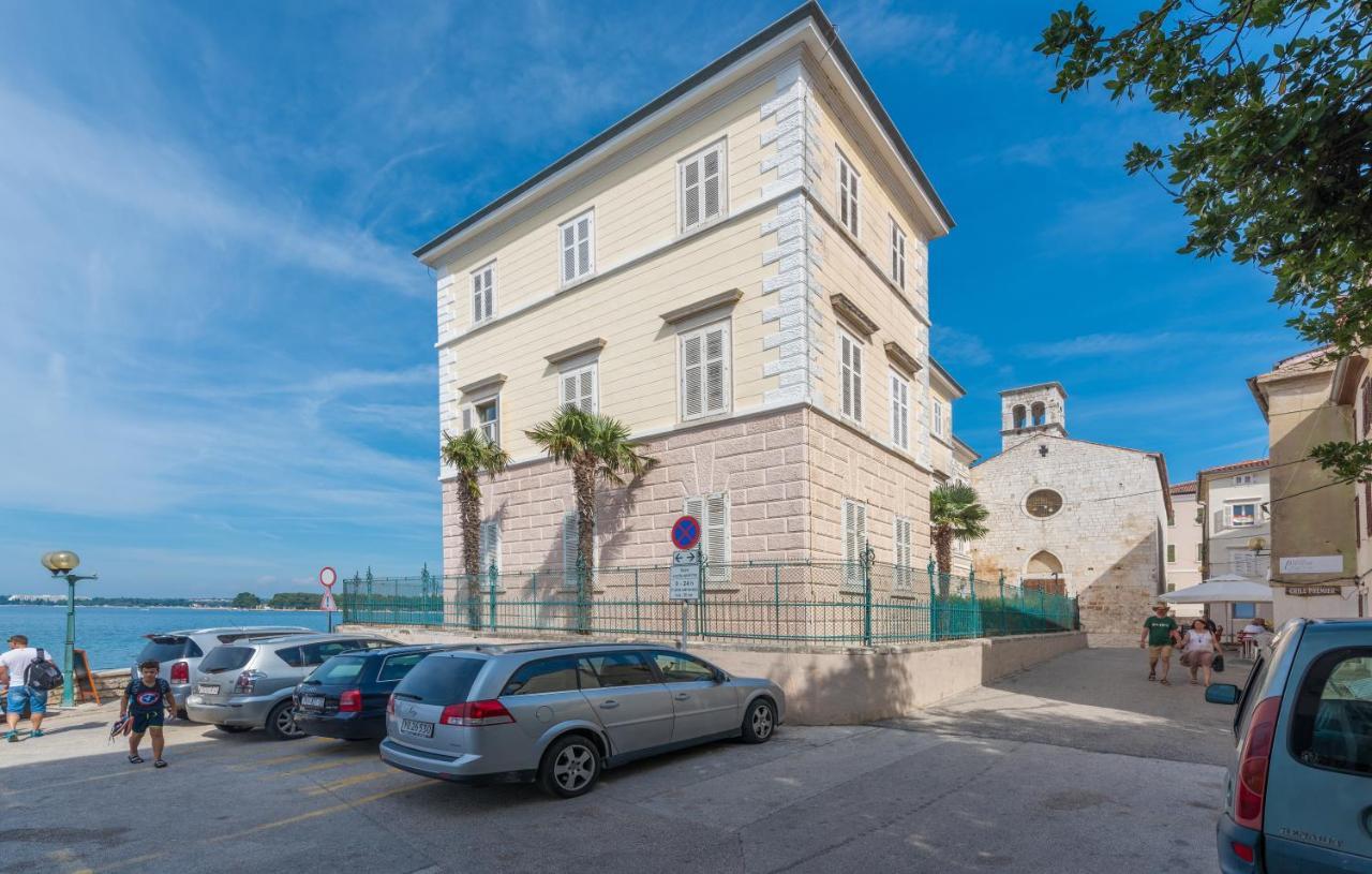 Alice Rooms Porec Bagian luar foto