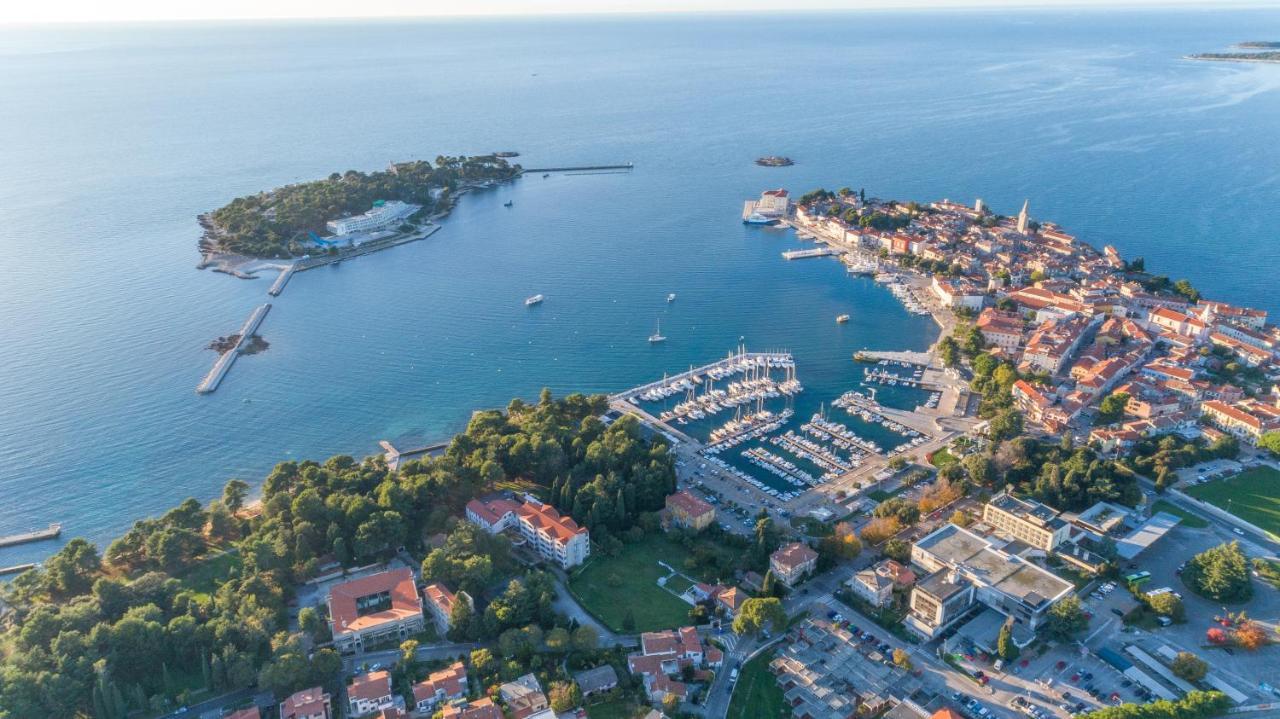 Alice Rooms Porec Bagian luar foto